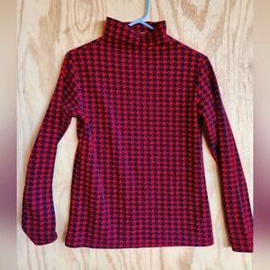 Super Cool Sweater Shamrock Style size small